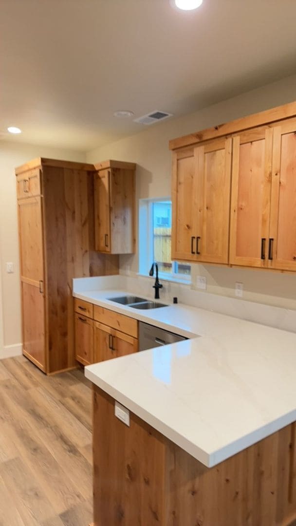 Building Photo - 101 E Lindo Ave Unit 101 #1, Lindo Ave