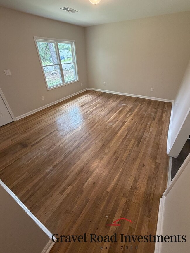 Photo - 1302 Crescent Ridge Rd NE