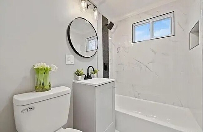 212 Greene St Unit 212-214 Greene St