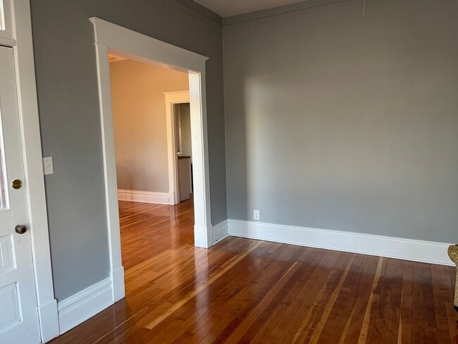 Photo - Charming  one bedroom cottage on the flats.