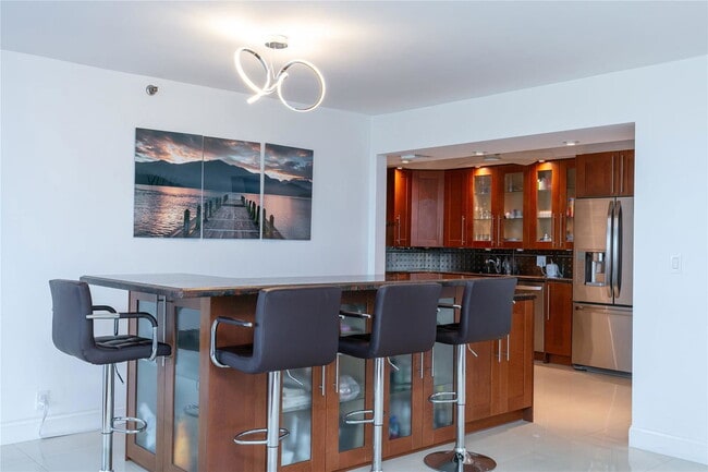 Photo - 3507 Oaks Way Unit 406