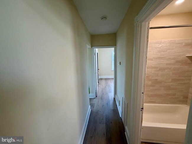 Photo - 110 Grandview Rd