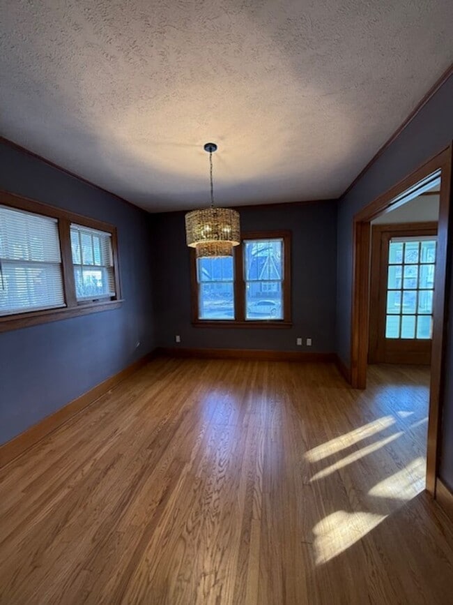 Photo - Classic 4-Bedroom Home with Indoor and Outdoor Space!!