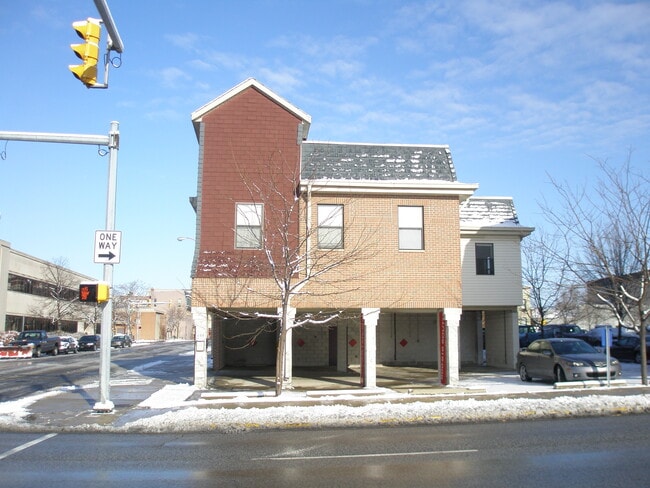Photo - 600 South St Unit 1