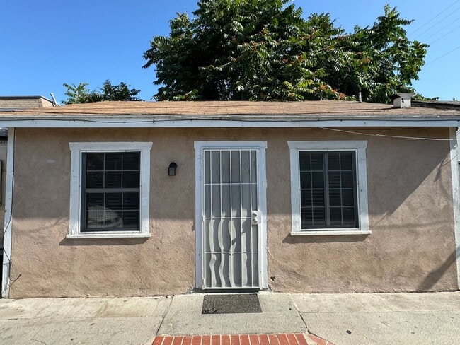Building Photo - 2110 1/2-2110 1/2 Linden Ave Unit 2110