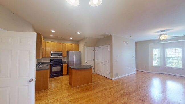 Photo - 378 Summergate Dr