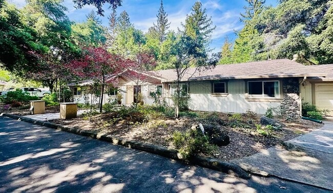 Building Photo - Beautiful 5 Bedroom, 3 Bathroom Home in the Golden Triangle of Saratoga