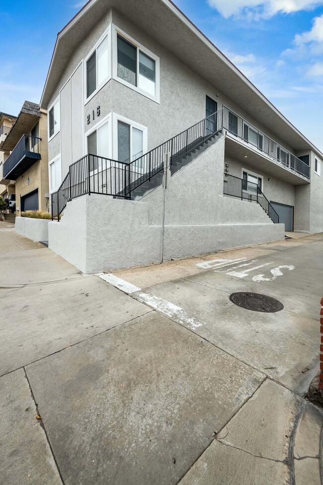 West Side of Building - 216 Rosecrans Ave Unit A
