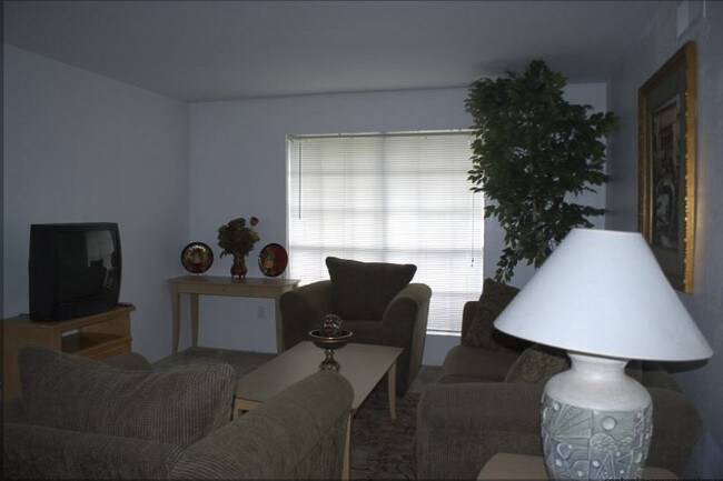 Living Room - Adorable Pointe