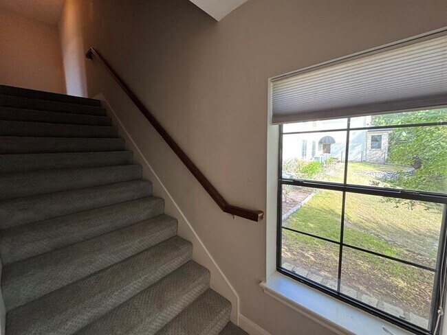 7701 Rialto Blvd Unit 125