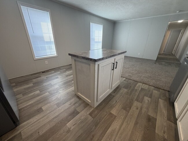 Photo - 38060 Leverette Ave
