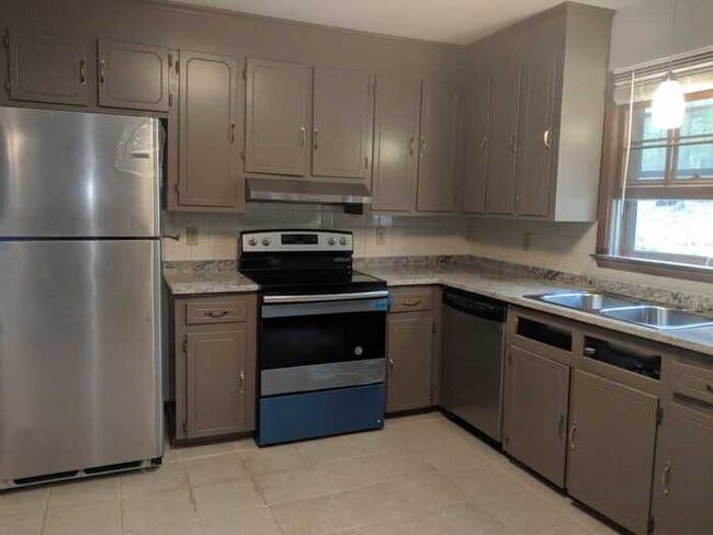 Photo - 144 Fern Forest Dr