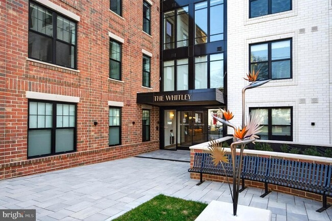 Photo - 811 S Columbus St Unidad 206