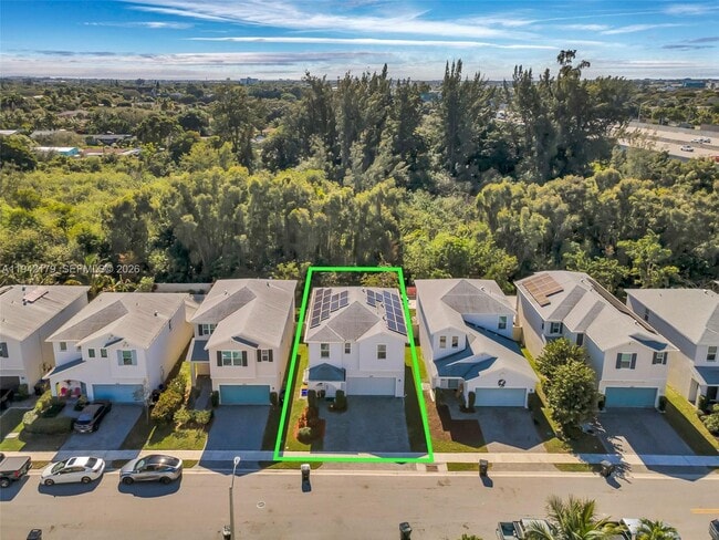 Photo - 1827 Lake Cove Dr