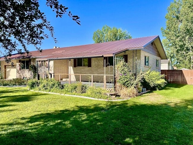 Photo - 1920 Sabin Dr