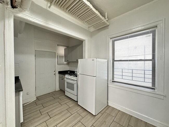 Photo - 1321.5 W Estes Ave Unit 94