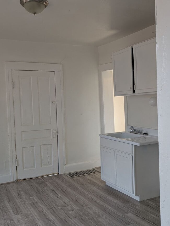 4047 N 19th St. Unit 4049