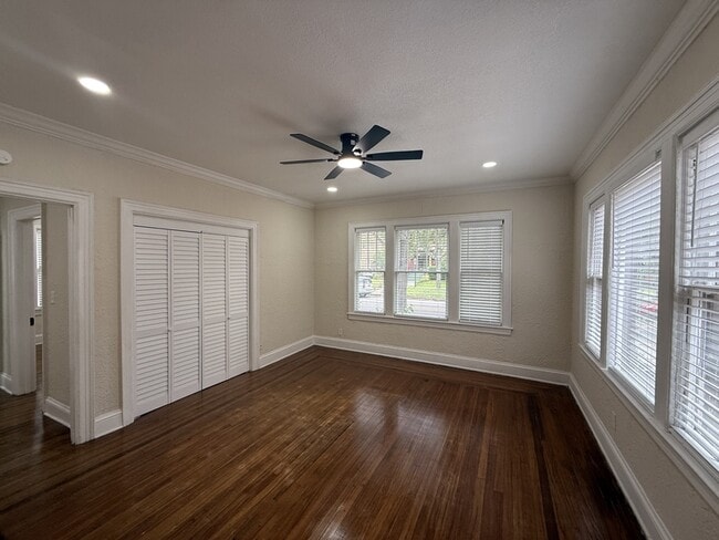 Photo - 2738 Riverside Ave