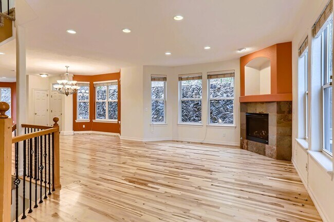 736 Martin Dr