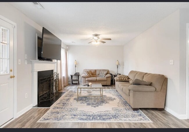 Photo - 163 Ashton Dr
