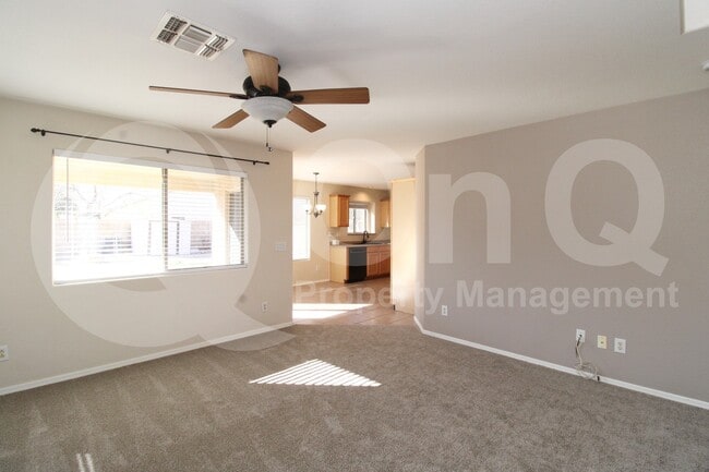 Photo - 1747 E Los Alamos St