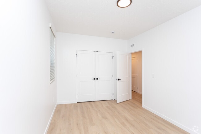 5BR, 3.5BA - Juniper - Fifth Bedroom