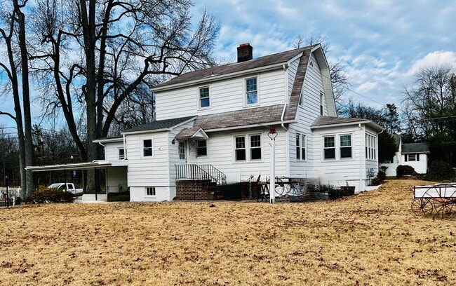 Photo - 222 Berlin Rd N