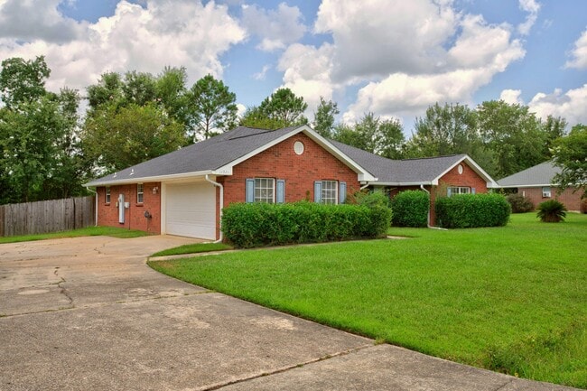 Building Photo - 11321 Peyton Dr