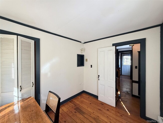 Photo - 674 Debruce Rd