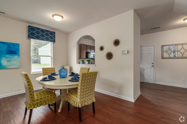 2BR, 2.5 BA - Dining Area