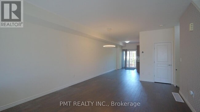Photo - 50 Robert Peel Rd