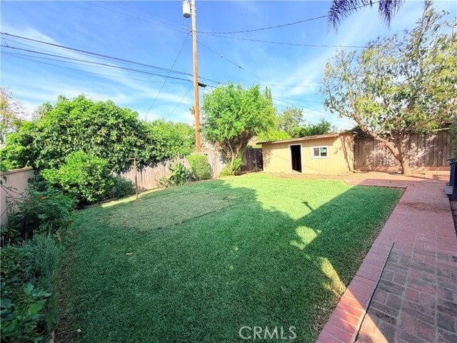 Photo - 15459 Three Palms St