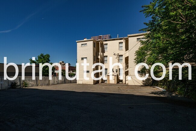 Photo - 243 S 300 E