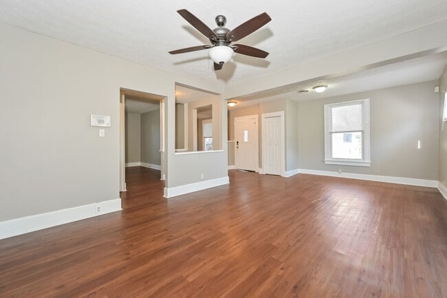 Photo - 515 Ben Hur Ave