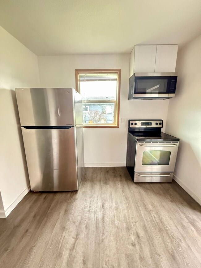 Photo - Studio Month to Month Lease