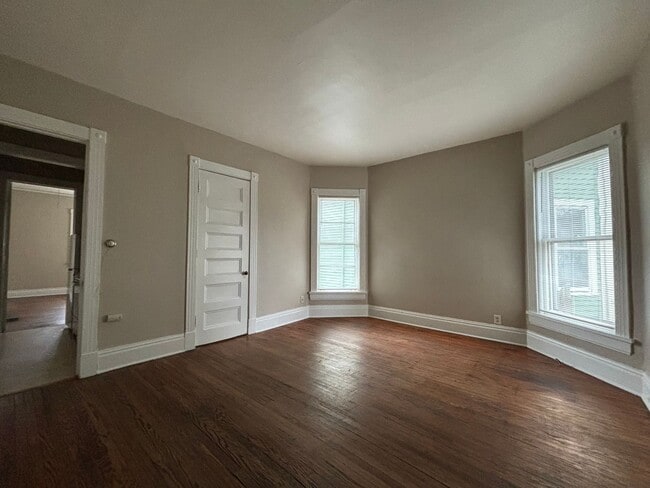 Photo - 626 University Ave Unit 2