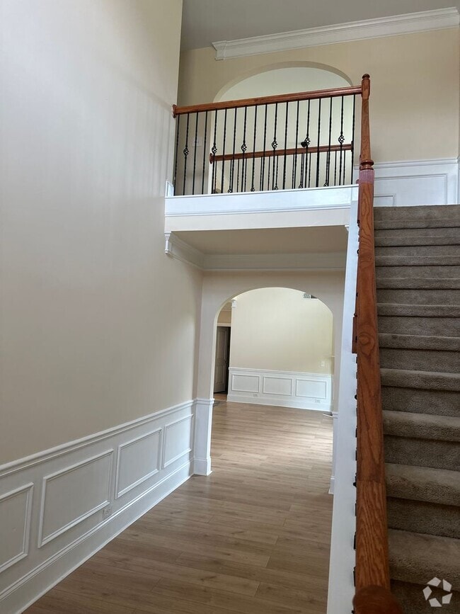 Building Photo - 4 Bedrooms, 3 Bathrooms - Home in Stockbri...