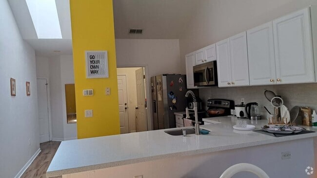 Building Photo - 13200 W Newberry Rd Unit #X137 Rental