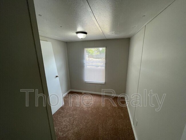 Photo - 2242 N Main St