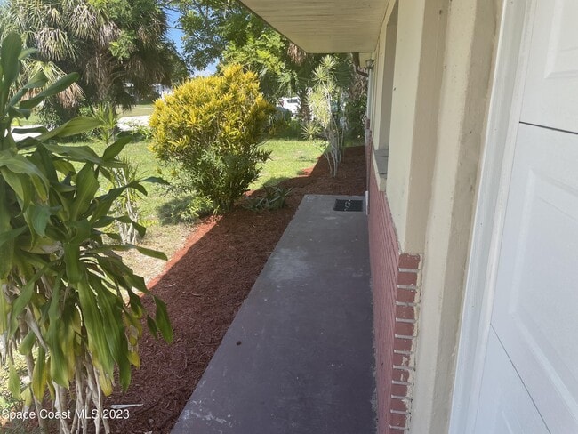 Photo - 2573 Kefauver St