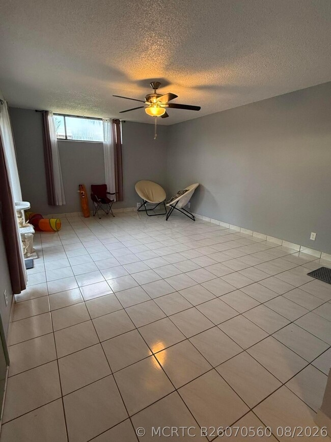 31 Springdale Cir