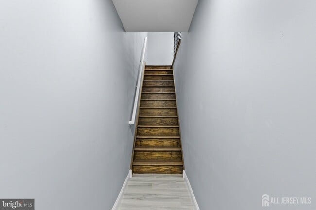 Photo - 245 William St Unidad B