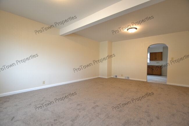 Photo - 10 5th Ave Unit 1