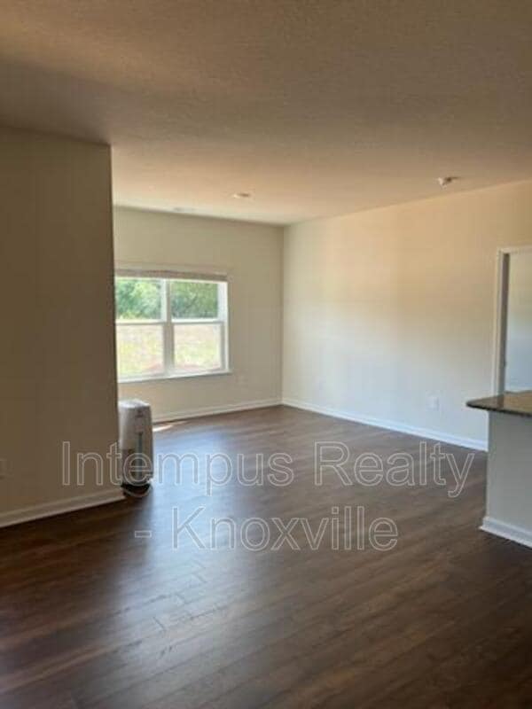 Photo - 1311 Hampton Pl Cir