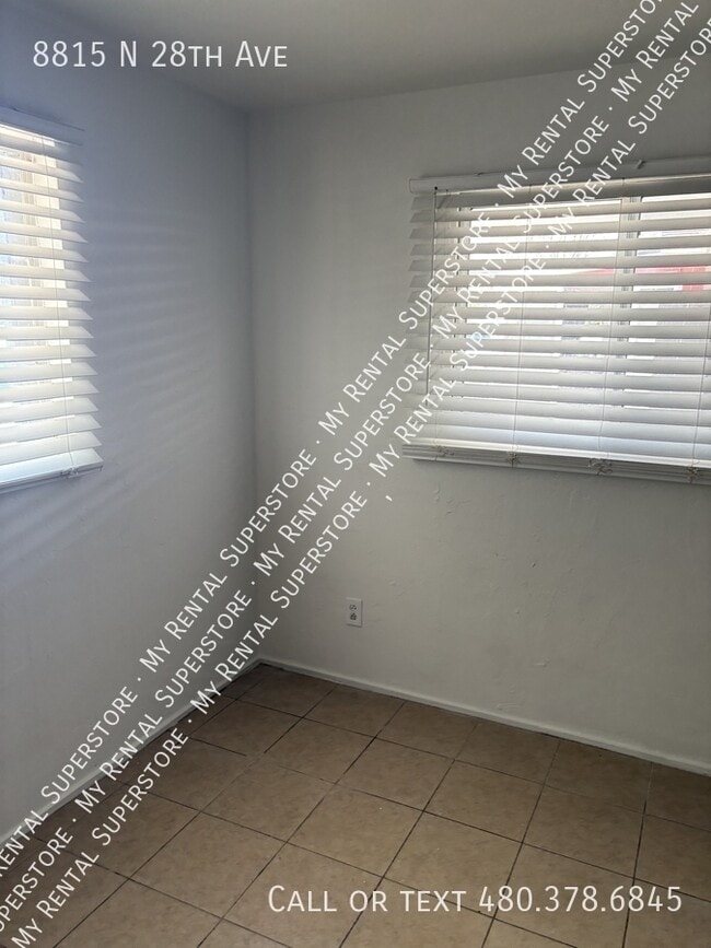 Photo - 8815 N 28th Ave