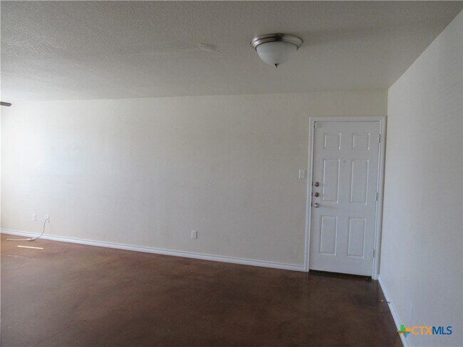 Photo - 2906 Starlight Dr