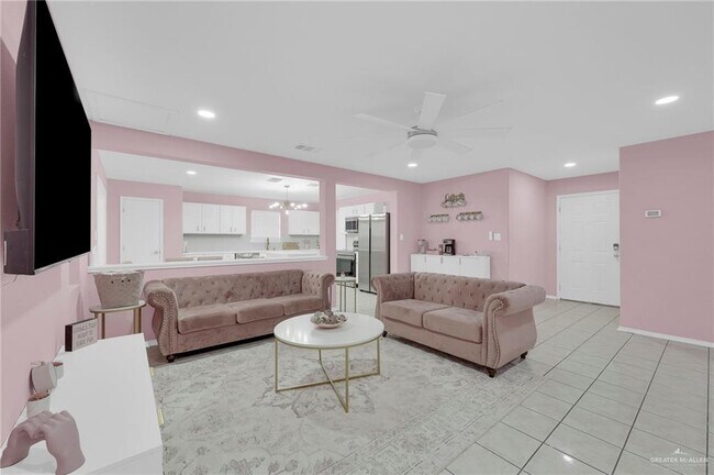 Photo - 32 Robin Ave