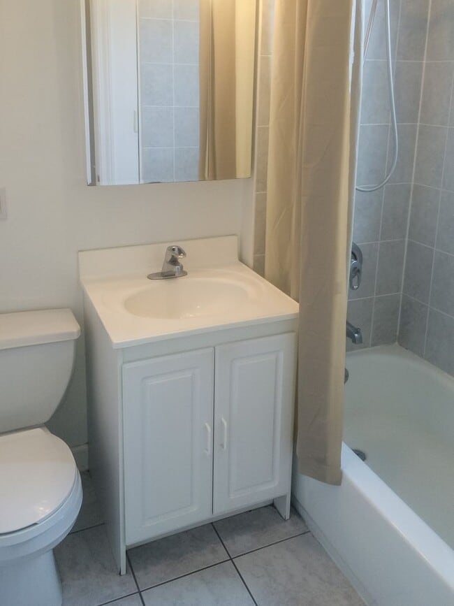 Photo - 3521-29 N. Broadway