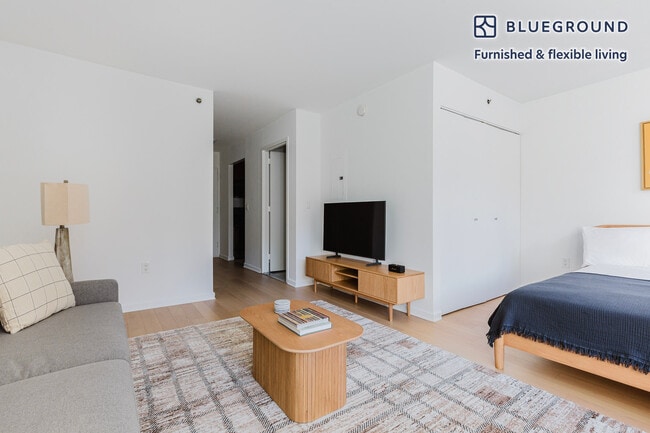 Photo - 535 W 23rd St Unit FL4-ID1584