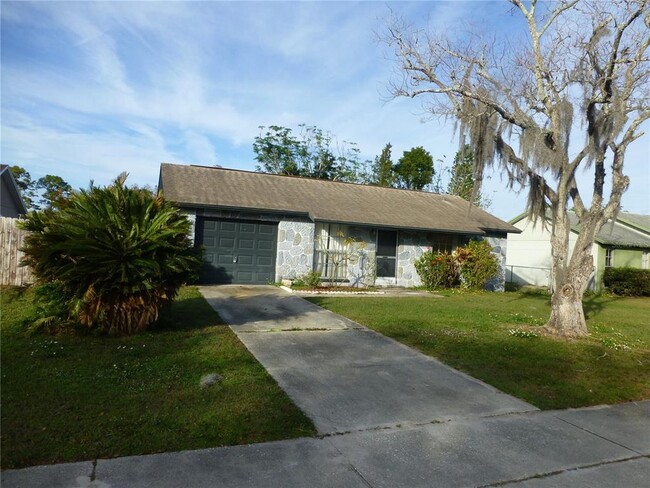 Photo - 6811 Lassen Ave